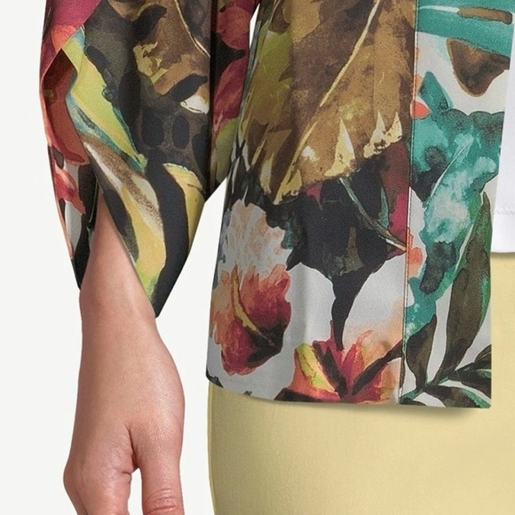 Chico’s NWOT Size 3 Tropical-Print Tulip-Sleeve Kimono Colorful Floral Blazer - Picture 5 of 13